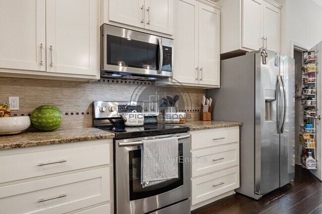 Building Photo - 3444 Rosemont Ridge Rd