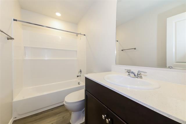 Building Photo - 2311 Alcantara Ave