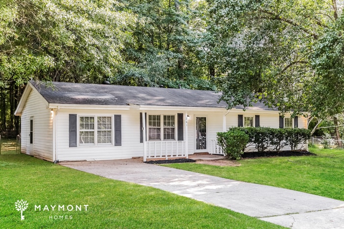 Building Photo - 361 Morris Dr SE