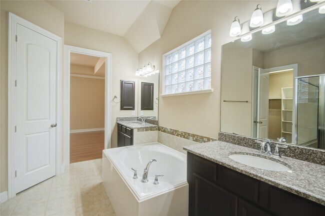 Building Photo - 4914 Ava Meadows Ln