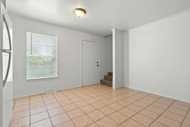 Building Photo - 6240 E 64th Pl