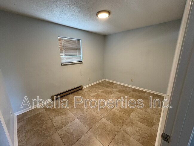 Building Photo - 410 Erwin Hwy