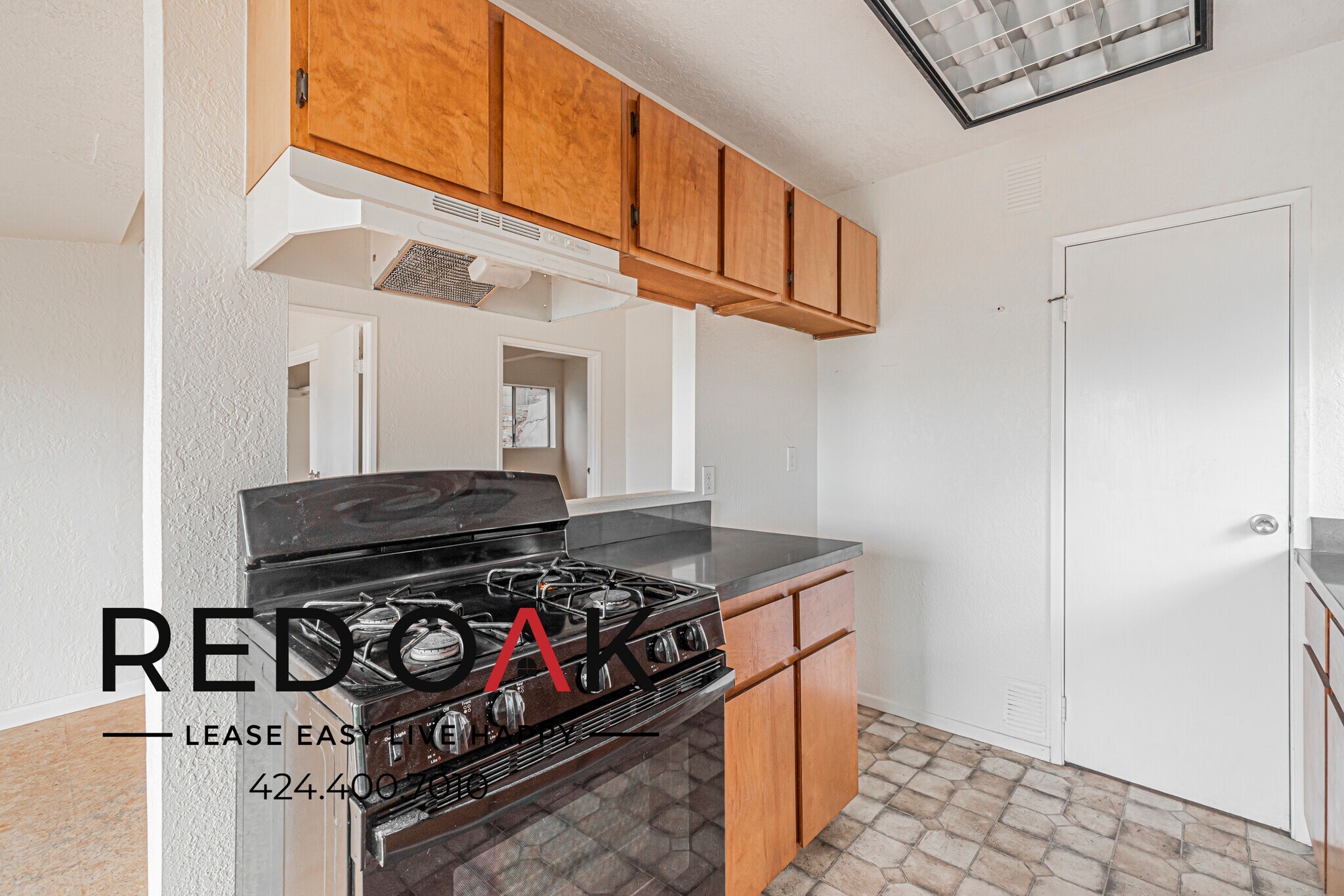 Building Photo - 476 1/2 Crane Blvd-476 1/2