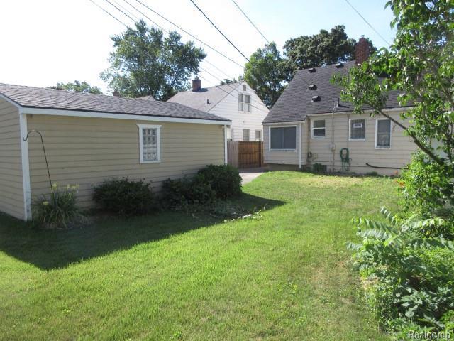 Building Photo - 113 E Webster Rd