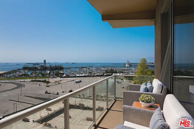 Building Photo - 488 E Ocean Blvd