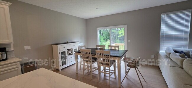 Building Photo - 653 Mill Stone Dr