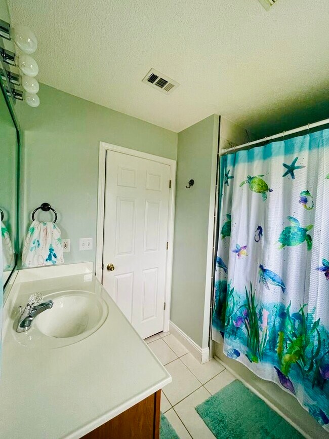 bathroom - 732 Denise Dr