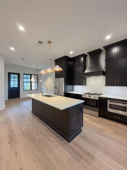 Building Photo - 4161 Cocos Wy