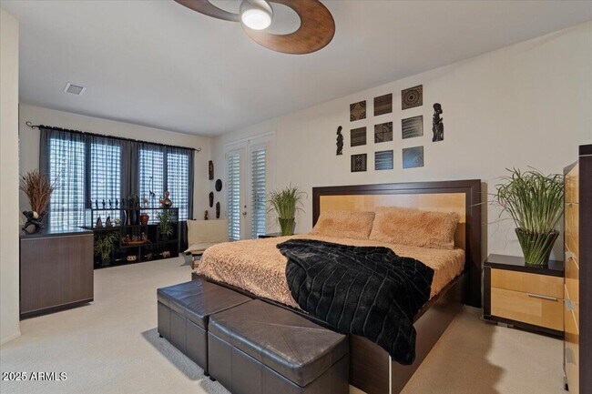 Building Photo - 15130 W Waterford Dr