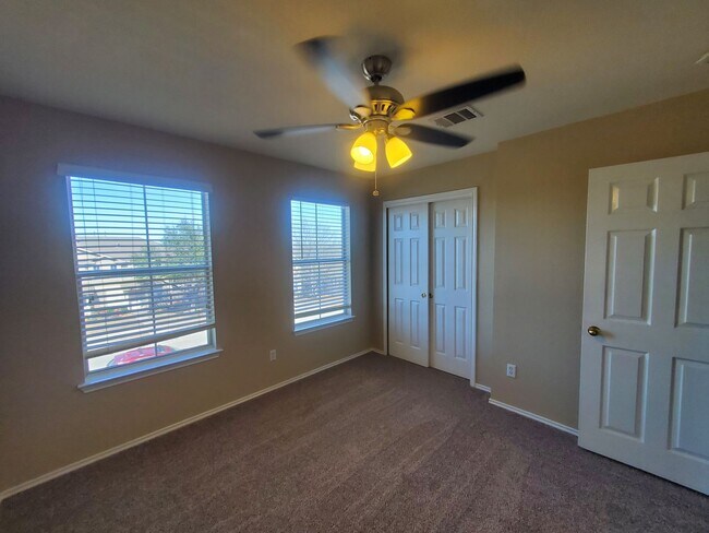 Building Photo - 14001 Cambourne Dr