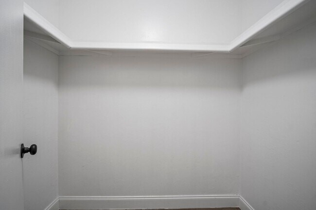 Building Photo - Affordable 2-bedroom, 2-bathroom apartment...