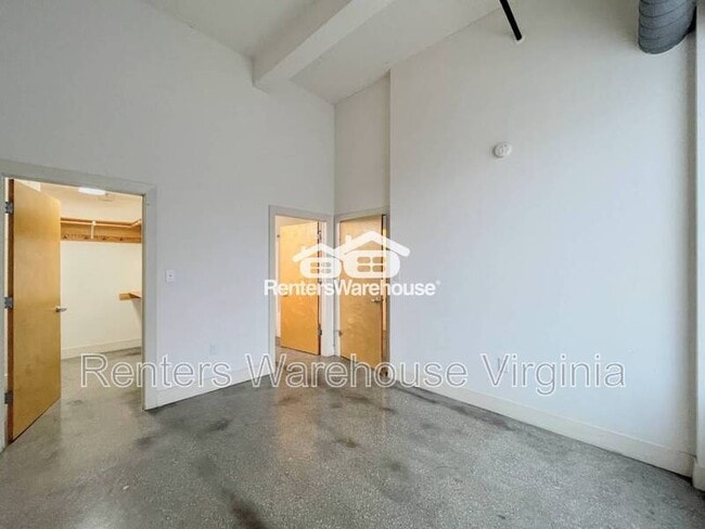 Building Photo - 500 Granby St