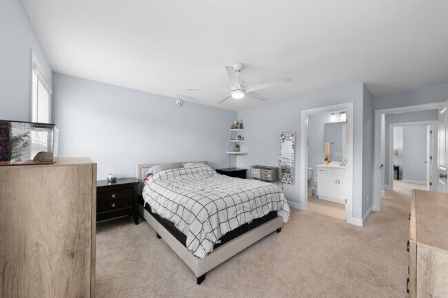 Building Photo - 74 W Weatherbee Wy