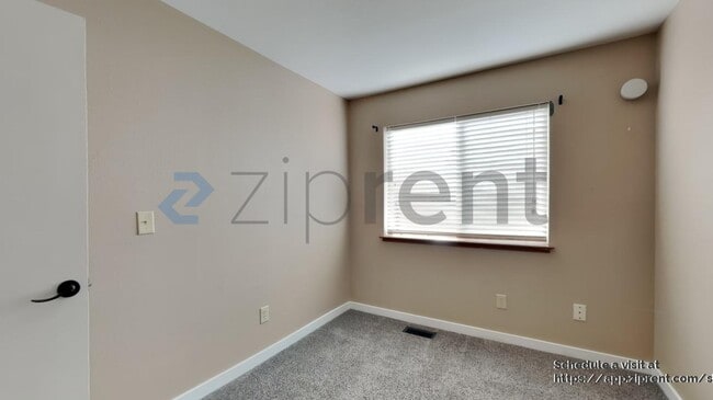 Building Photo - 20102 106 St Ct E