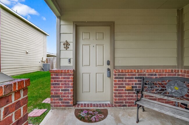 Building Photo - 8311 Tartan Ct