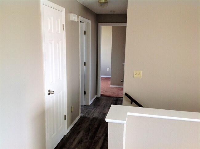 Building Photo - 1306-1308 N. Stout Rd.