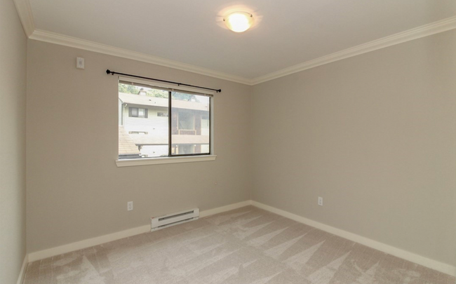 Building Photo - Beautiful 2 Bed Des Moines Condo with Amaz...