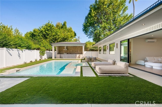 Building Photo - 16728 Morrison St