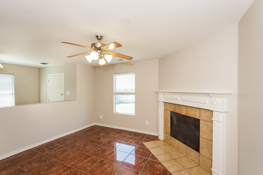Building Photo - 12717 Carpenter Ln