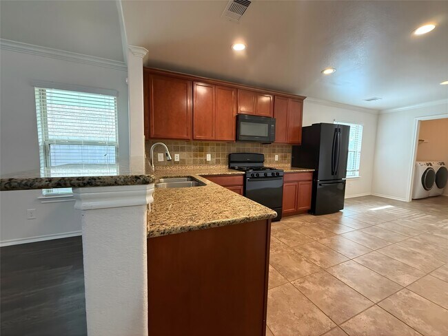 Building Photo - 17131 Falcons Nest Landing Dr