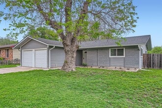 Building Photo - 9705 Oriole Dr
