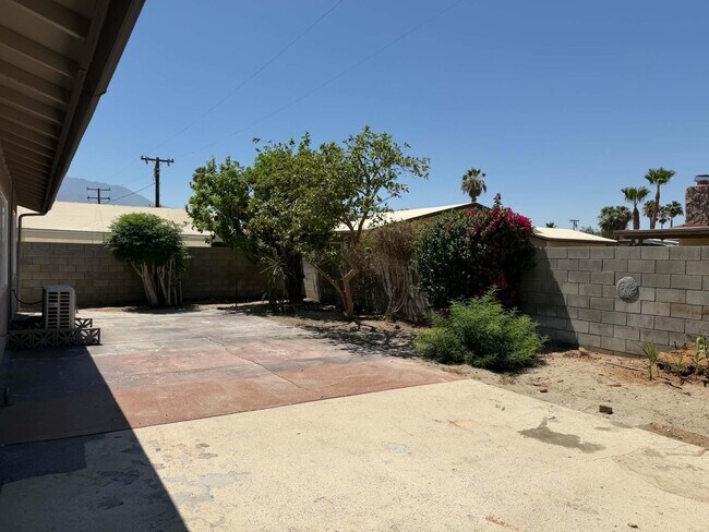 Building Photo - 69150 San Susanna Ave