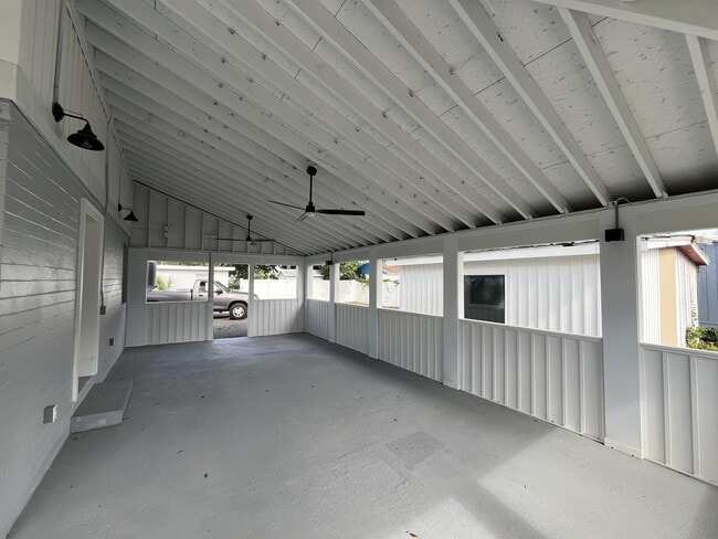 Building Photo - 119 Dixwood Ave