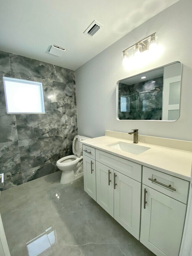 Building Photo - 5807 Raintree Trail