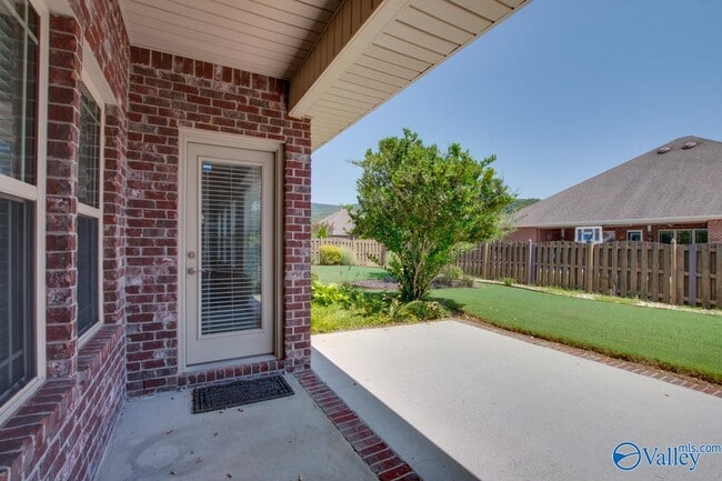 Building Photo - 2505 Caldwell Park Ct SE