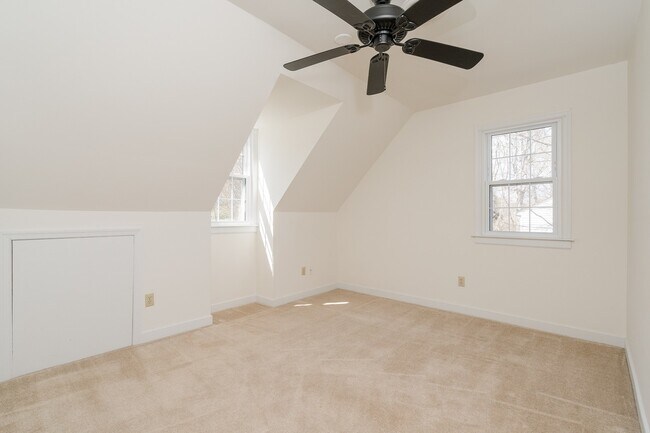 Building Photo - Bon Air Home For Rent