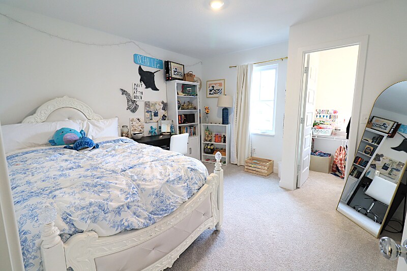 Building Photo - 15436 Manderley St