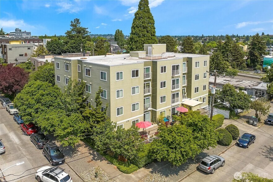 Building Photo - 800 N Allen Pl