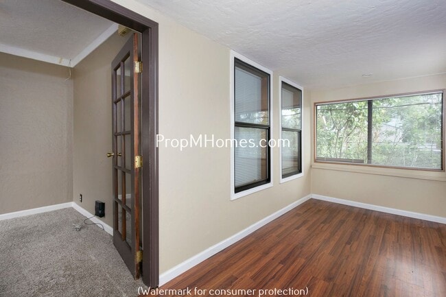 Building Photo - 6721 SE 84th Ave