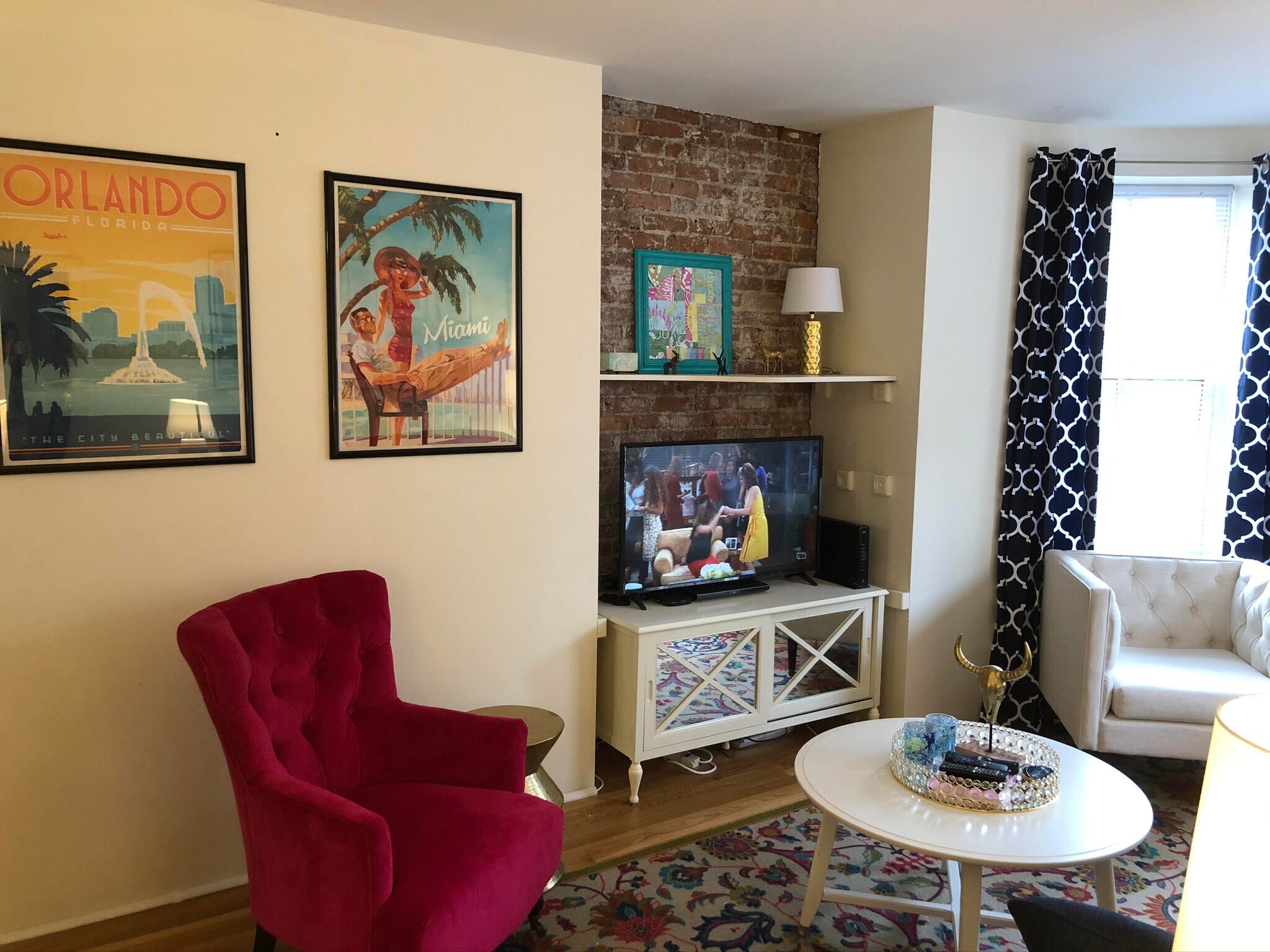 Building Photo - 90 Saint Botolph St