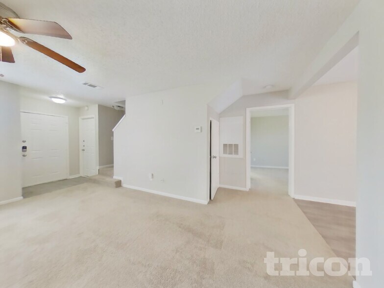 Building Photo - 7740 Sign St