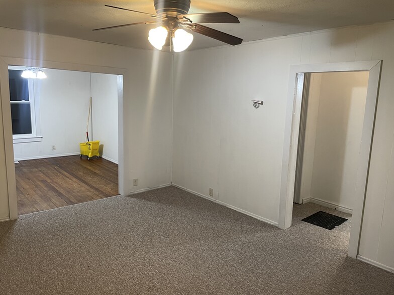 Building Photo - 74 Sunset Cir