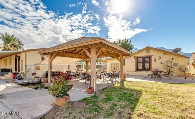 Building Photo - 3232 Carver Rd