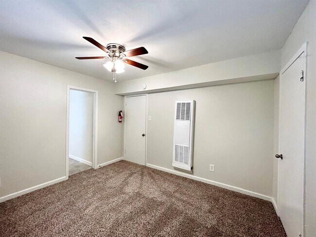 Building Photo - 3629 N MacGregor Way