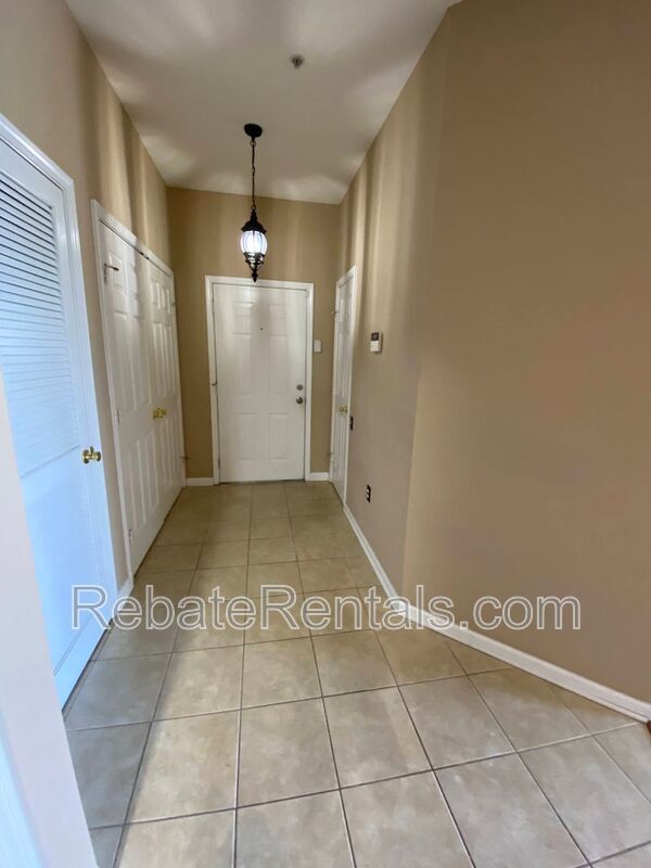 Building Photo - 7990 Baymeadows Cir E