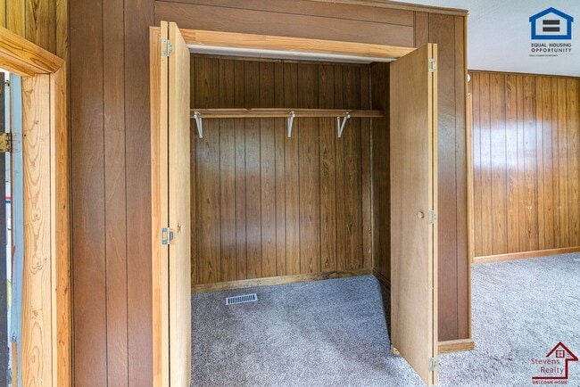 Building Photo - 1211 Dale Way