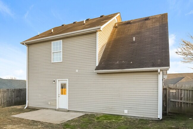 Building Photo - 1230 Shannon Ln