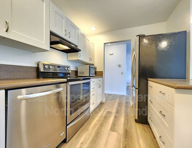 Building Photo - 13612 36th Pl W