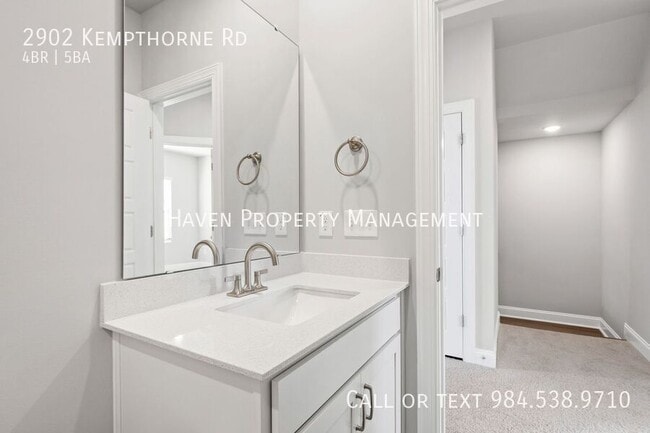 Building Photo - 2902 Kempthorne Rd