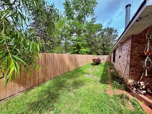 Building Photo - 72291 Forest Dr