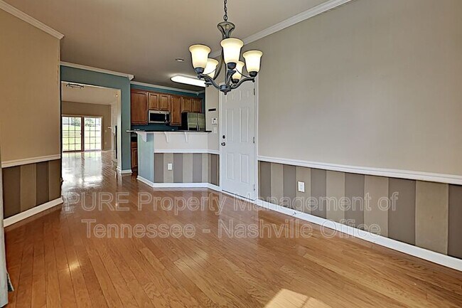 Building Photo - 418 Lazy Creek Ln