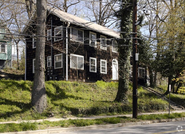 Building Photo - 50 Elm Ave