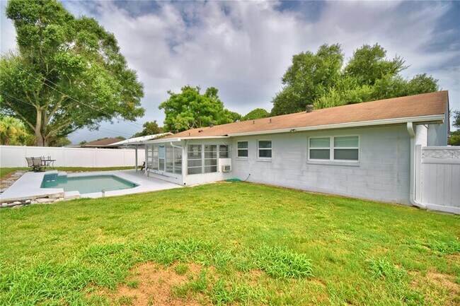 Building Photo - 153 Browning Cir