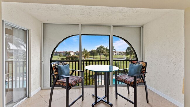 Building Photo - FURNISHED ANNUAL IN HIGH POINT COUNTRY CLUB!