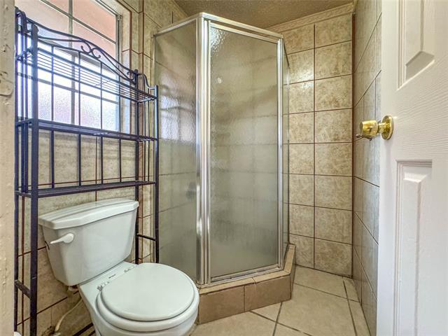 Building Photo - 1112 Autumn Oak Dr