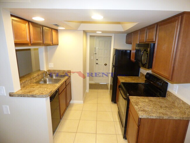 Building Photo - CUTE!  2 BED / 2 BATH CONDO (CASSELBERRY)